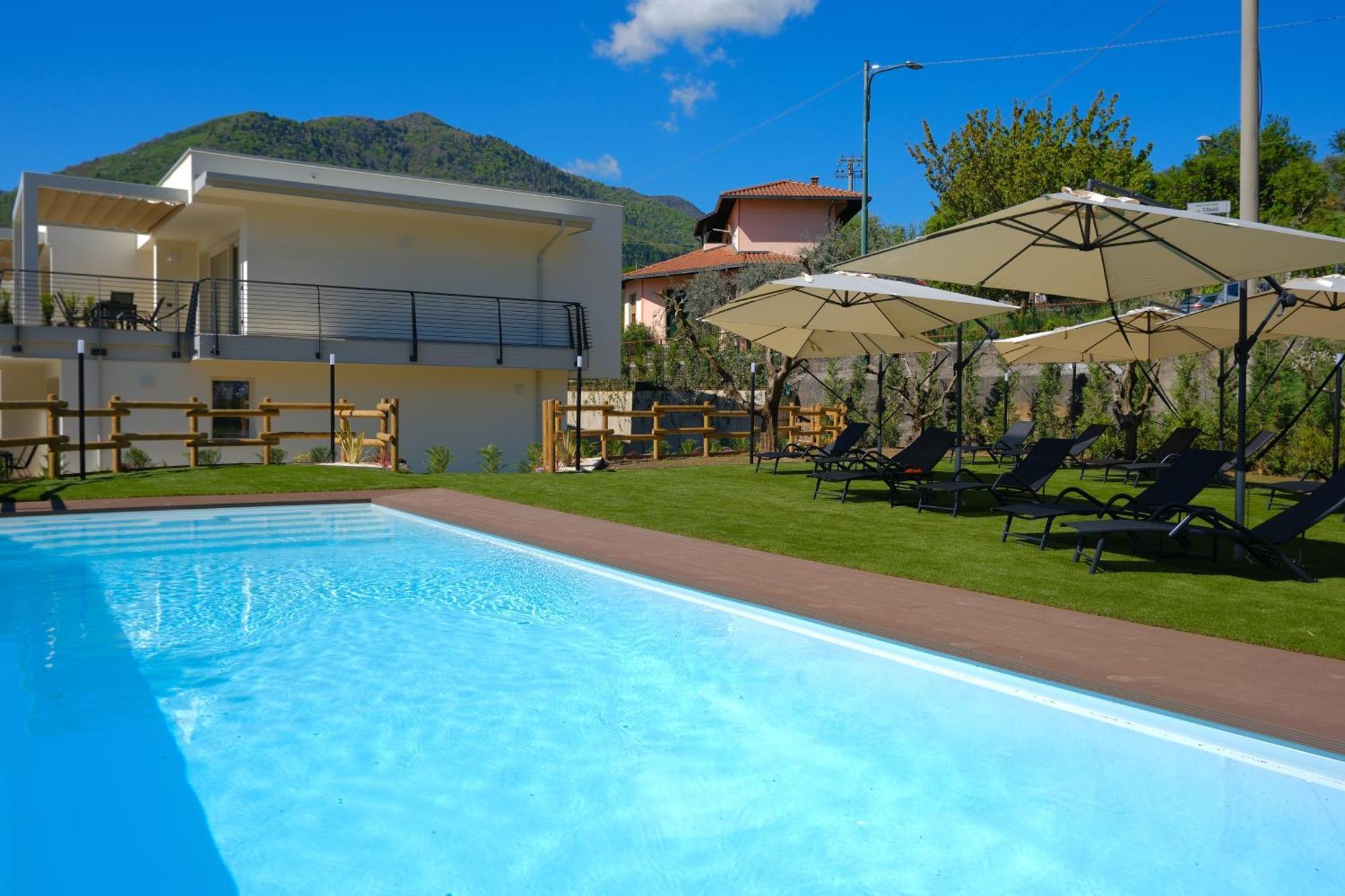 Costa Blu - Terrace Overlooking The Lake & Pool Riva di Solto Exteriér fotografie